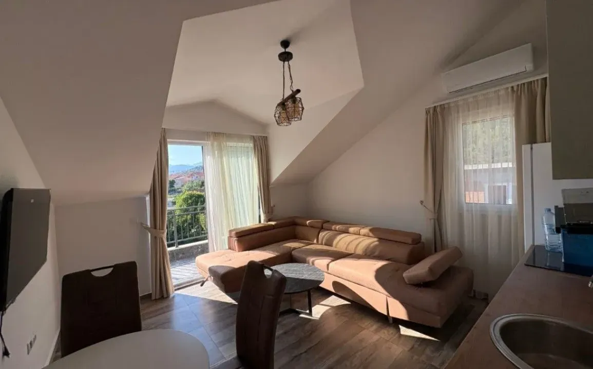 Rent, one bedroom apartment, 40m², Gradiošnica, Tivat