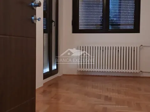 Prodaja, stan, 252m², Zvezdara Sve Podlokacije, Beograd - image 11