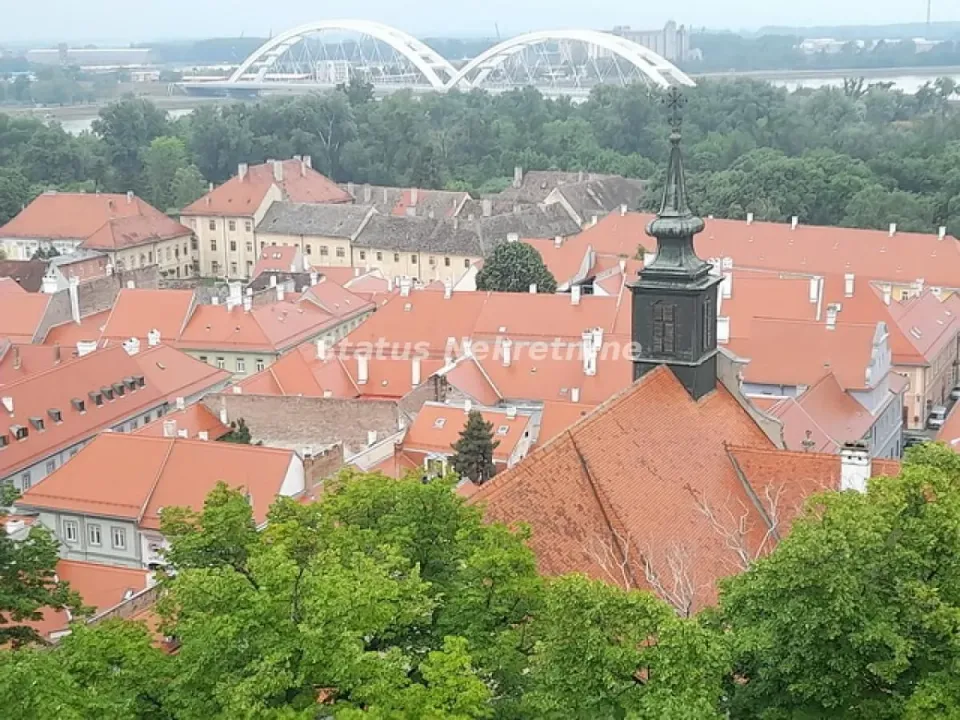 Prodaja, četvorosoban stan, 188m², Petrovaradin, Novi Sad