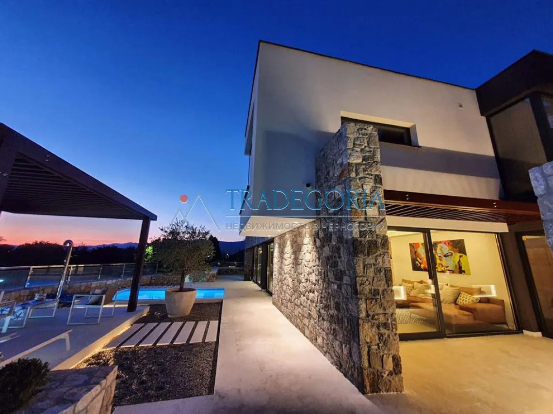 Prodaja, kuća, 162m², Podgorica, Crna Gora
