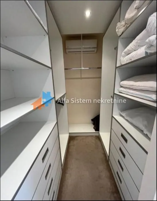 Sale, three bedroom apartment, 107m², Novi Beograd Blok 67, Novi Beograd Sve Podlokacije
