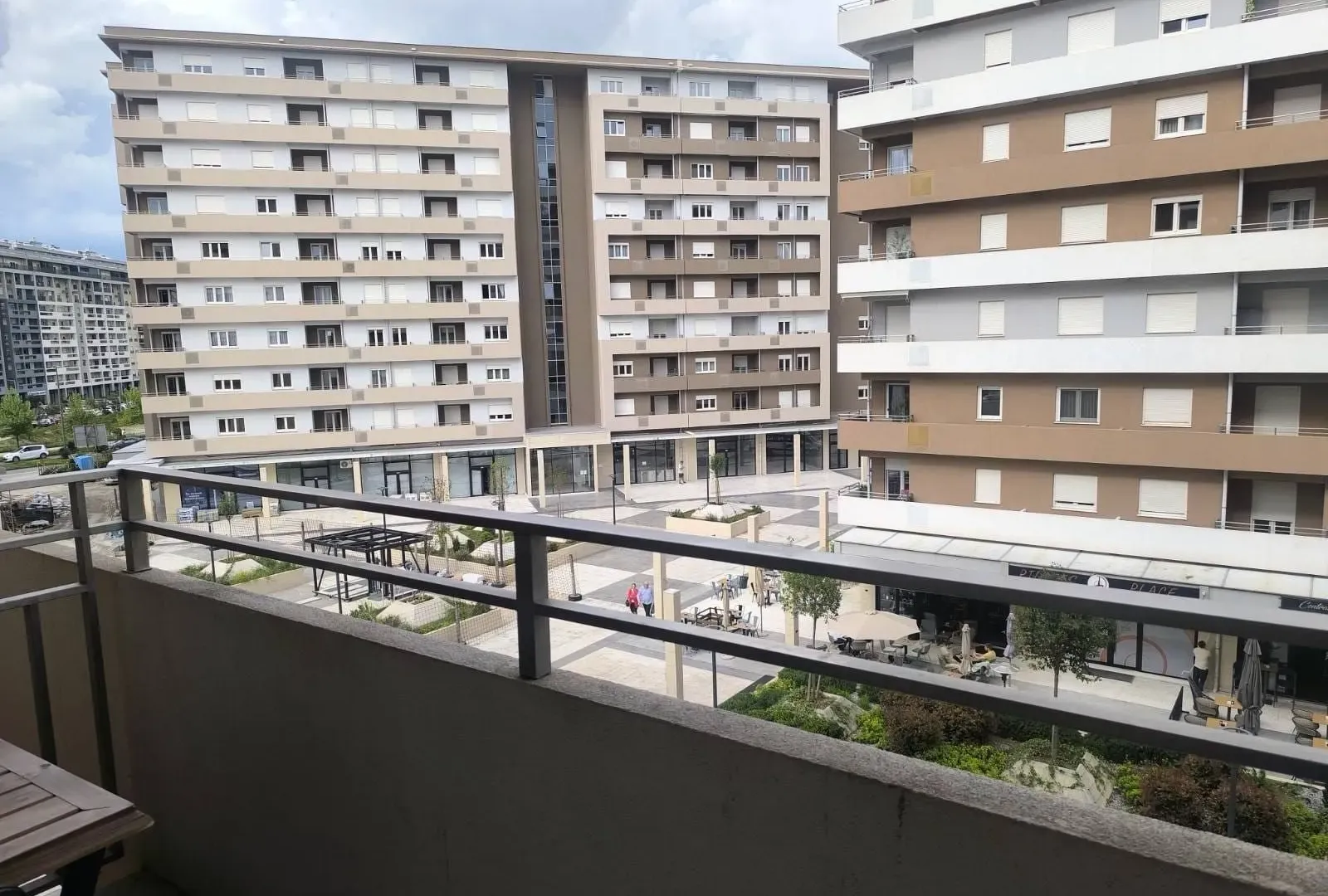 Izdavanje, dvosoban stan, 70m², Central Point, Podgorica