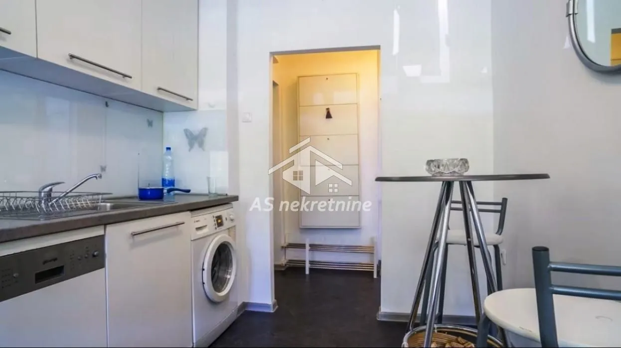 Rent, two bedroom apartment, 45m², Tašmajdan, Palilula Sve Podlokacije