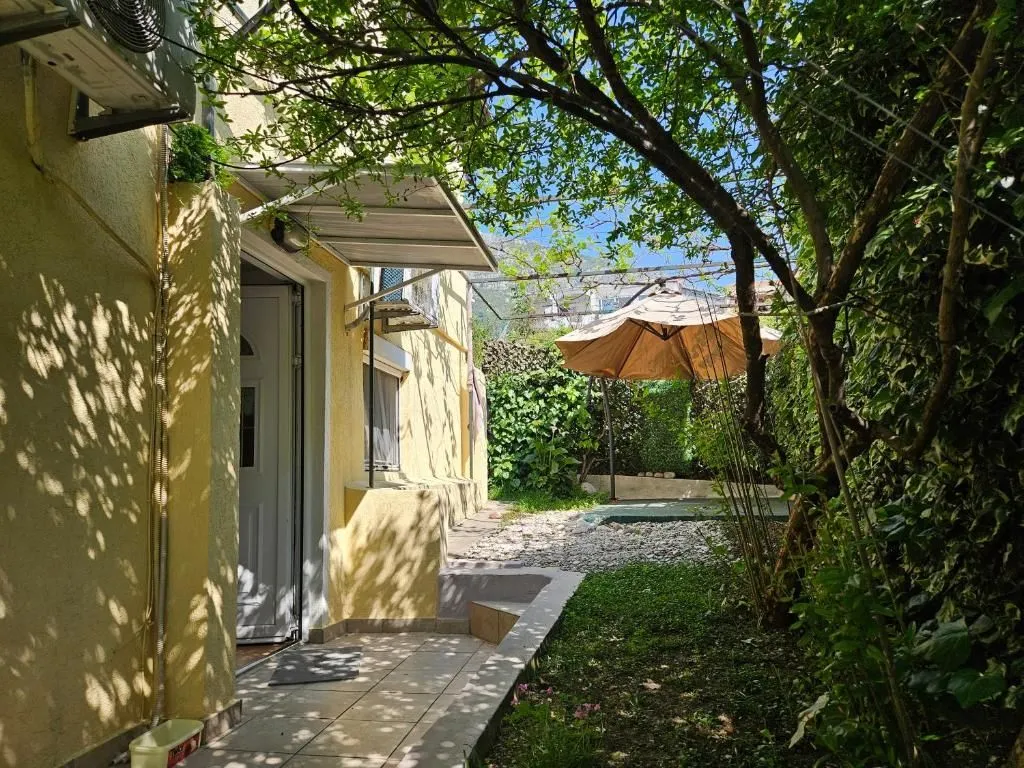 Rent, house, 32m², Šušanj, Bar