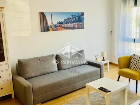 Stan in Gradska Bolnica