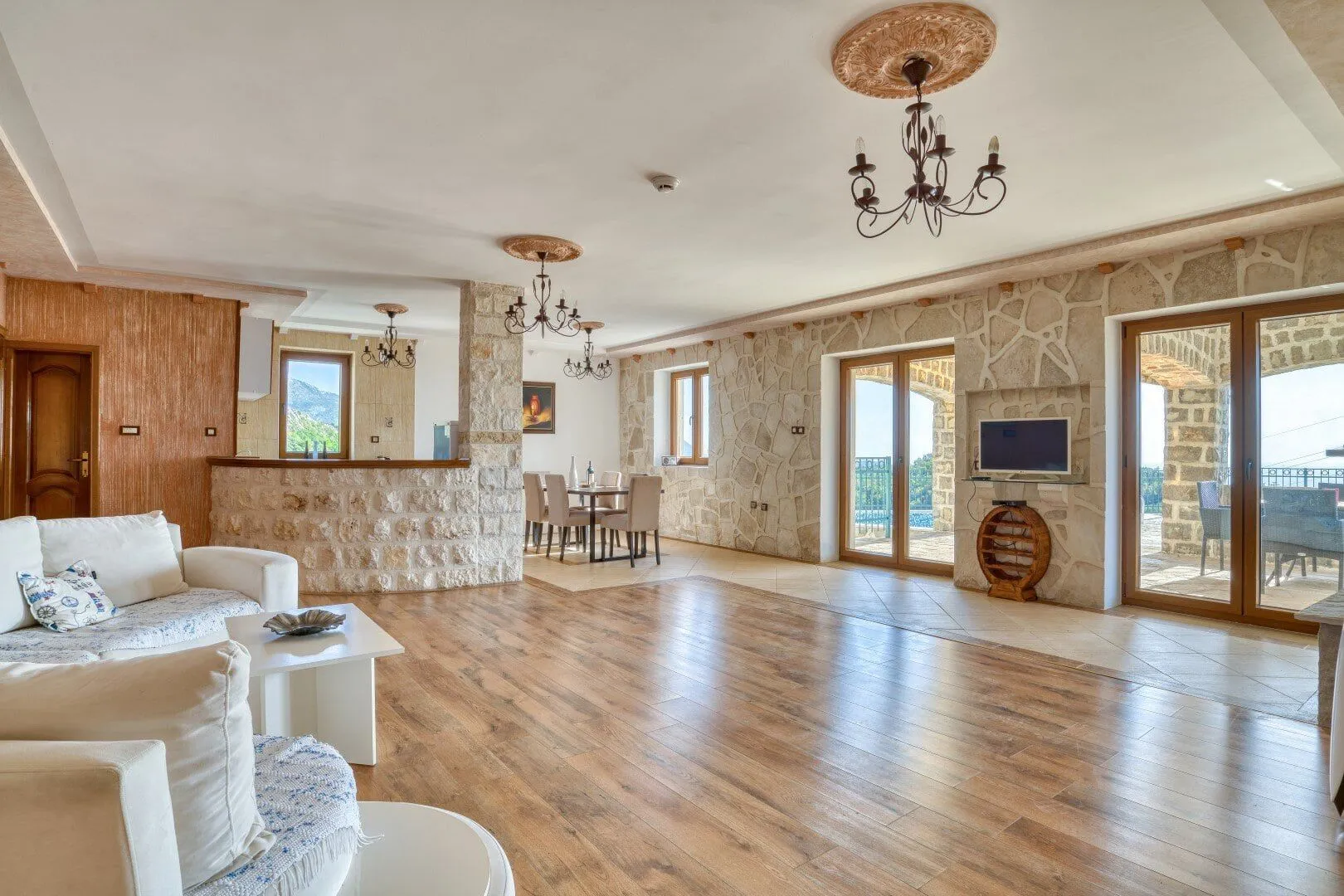 Sale, house, 388m², Petrovac, Budva