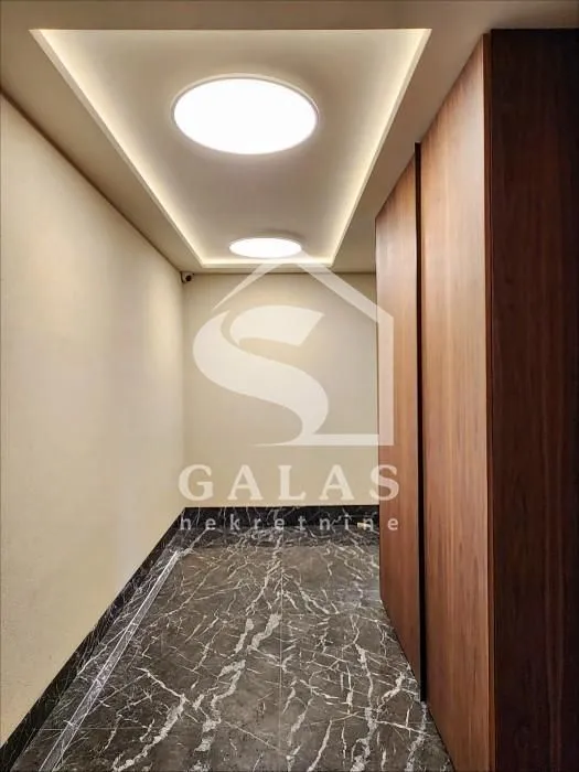Sale, three bedroom apartment, 121m², Autokomanda, Voždovac Sve Podlokacije