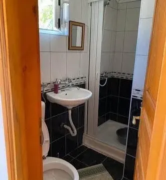 Izdavanje, jednosoban stan, 40m², Baošići, Herceg Novi - image 4