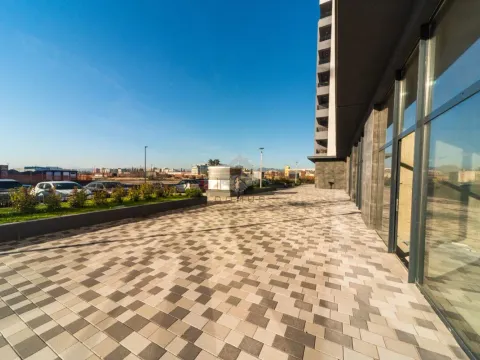 Izdavanje, poslovni prostor, 112m², Stari Aerodrom, Podgorica - image 1