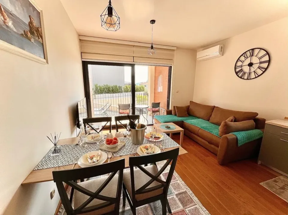 Rent, one bedroom apartment, 40m², Donja Lastva, Tivat