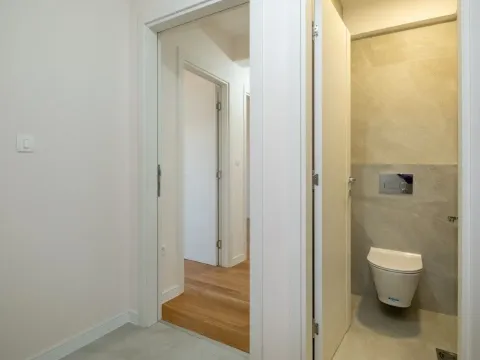 Rent, two bedroom apartment, 72m², Central Point, Podgorica - image 9