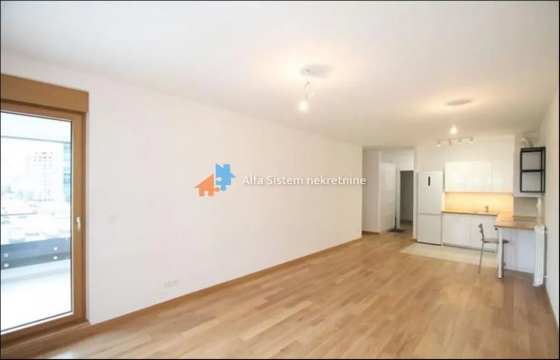 Izdavanje, četvorosoban stan, 105m², Novi Beograd Blok 65, Novi Beograd Sve Podlokacije