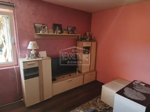 Prodaja, kuća, 54m², Gat, Subotica - image 2