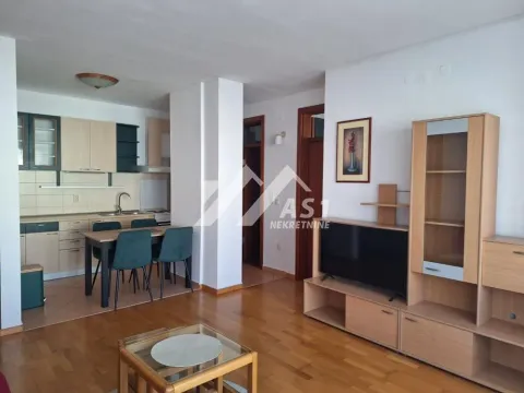 Izdavanje, dvosoban stan, 58m², Centar, Novi Sad - image 3