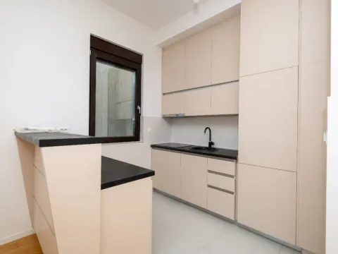 Sale, three bedroom apartment, 95m², Gornja Gorica, Podgorica - image 2
