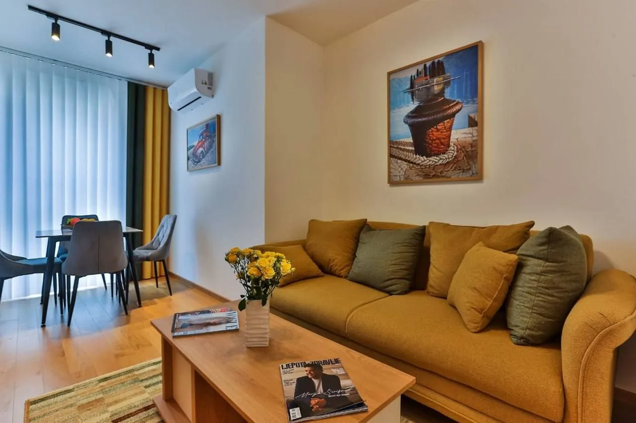 Izdavanje, jednosoban stan, 47m², Rozino, Budva