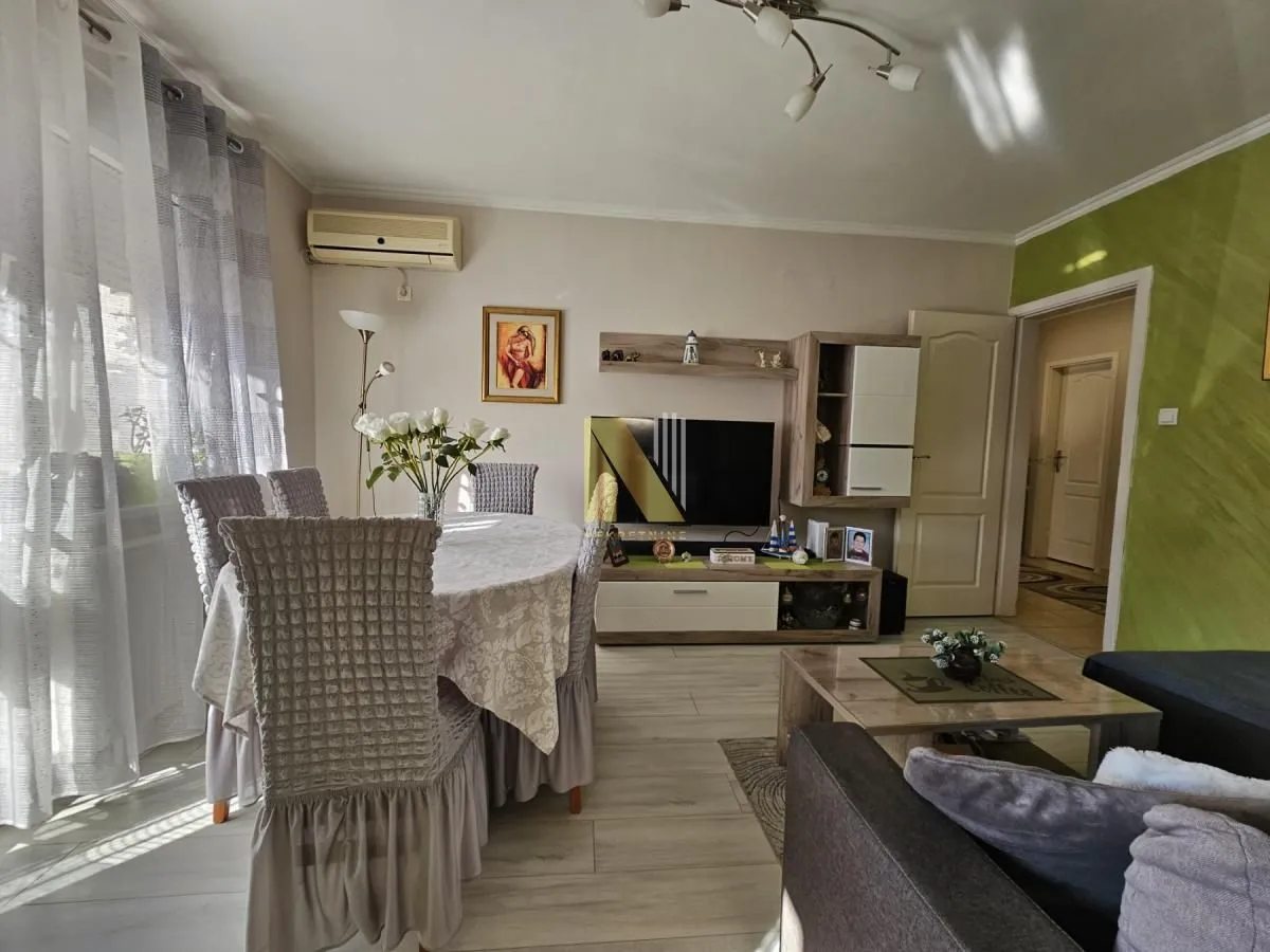 Prodaja, trosoban stan, 68m², Nova Detelinara, Novi Sad Sve Podlokacije