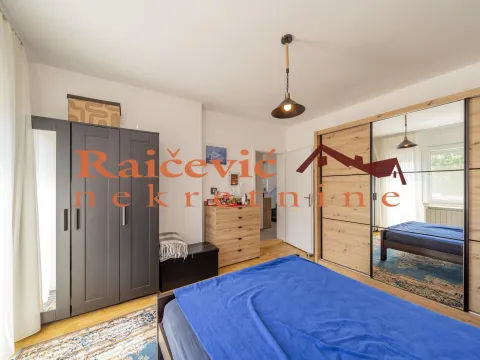 Prodaja, kuća, 220m², Rušanj, Beograd - image 16