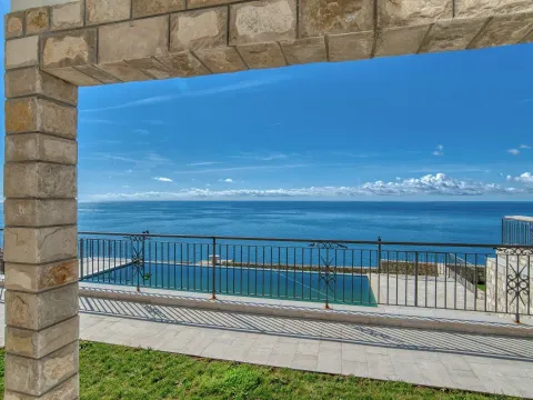 Prodaja, kuća, 130m², Reževići, Budva - image 14