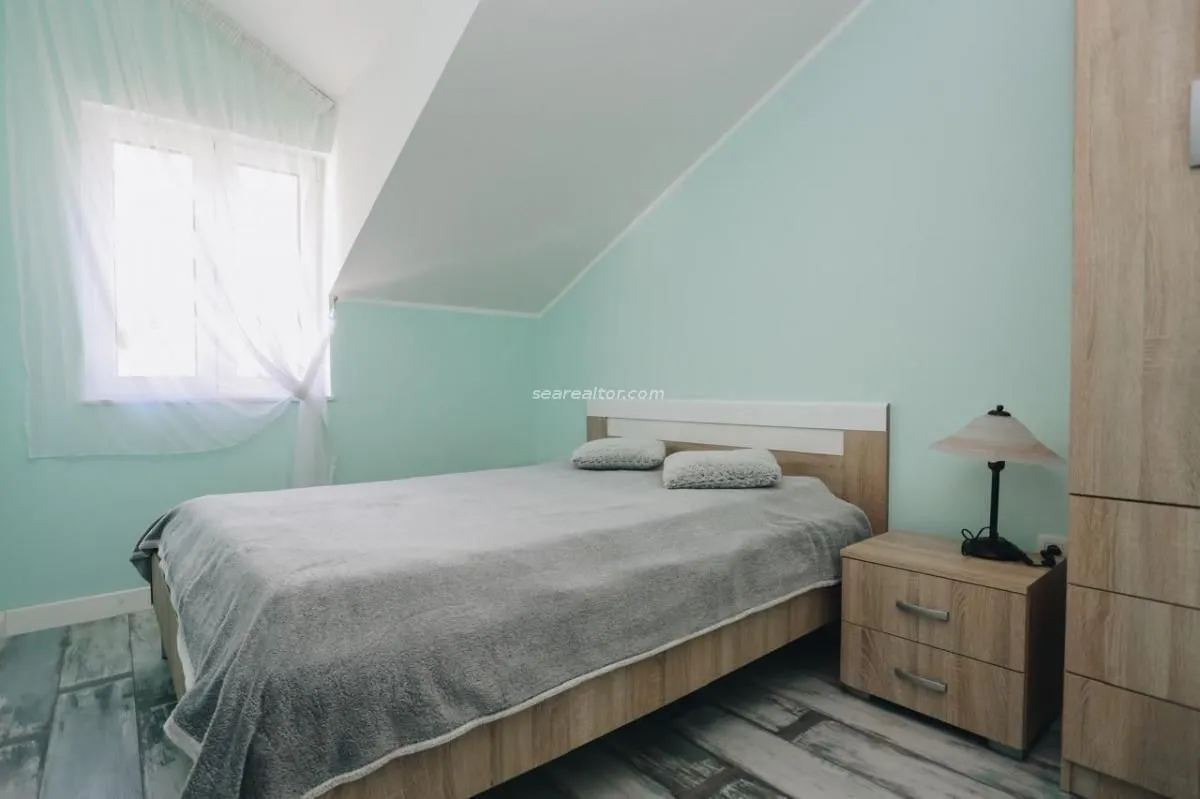 Sale, four bedroom apartment, 82m², Sveti Stefan, Budva