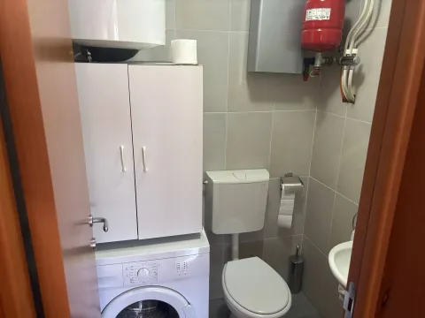 Izdavanje, dvosoban stan, 66m², Momišići, Podgorica - image 3