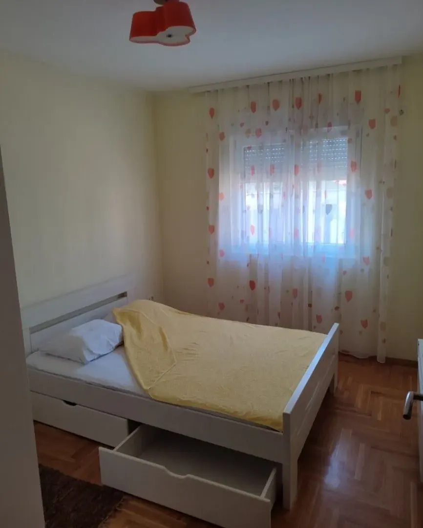 Rent, one bedroom apartment, 40m², Pobrežje, Podgorica