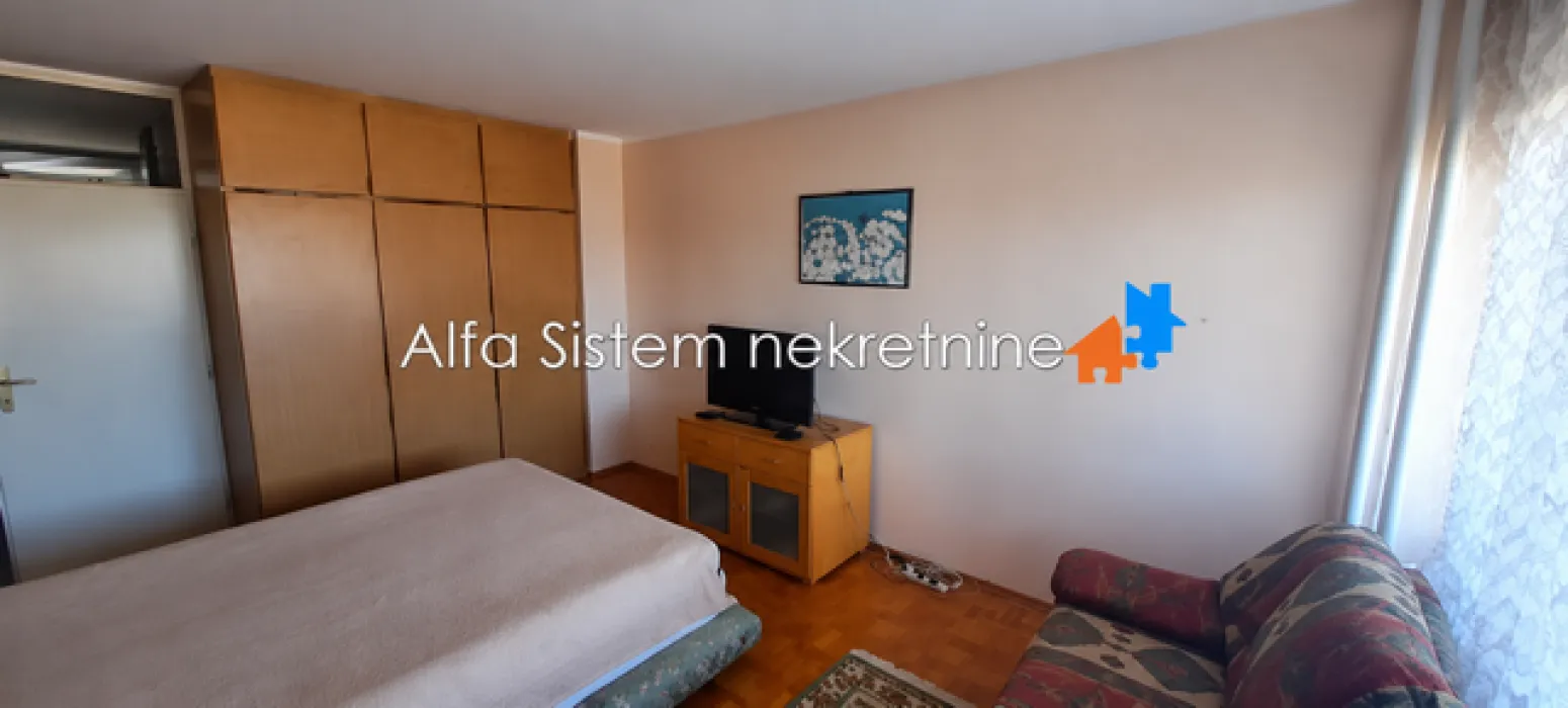 Izdavanje, četvorosoban stan, 115m², Voždovačka Crkva, Voždovac Sve Podlokacije