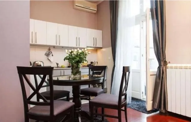 Rent, two bedroom apartment, 38m², Stari Grad, Beograd