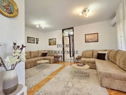 Sale, three bedroom apartment, 84m², Centar, Bar - image 1