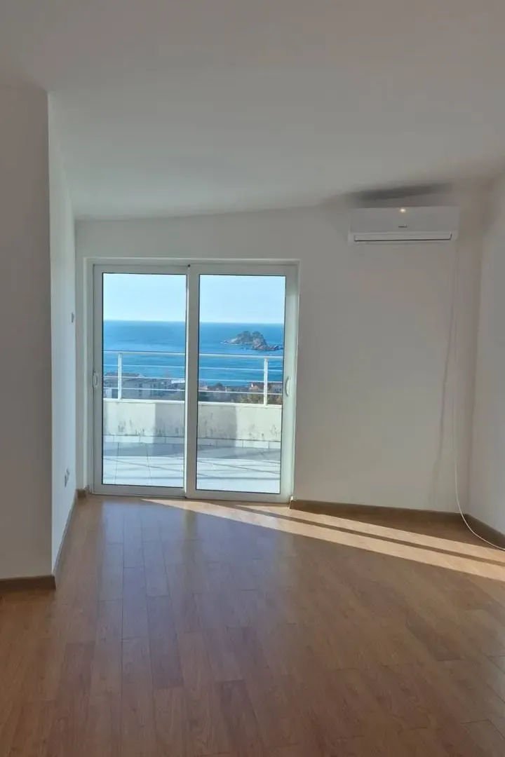 Sale, two bedroom apartment, 85m², Petrovac, Budva