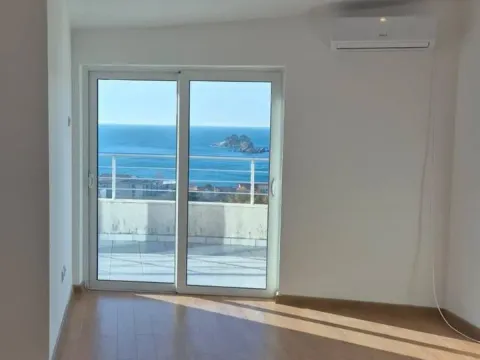 Sale, two bedroom apartment, 85m², Petrovac, Budva - image 9