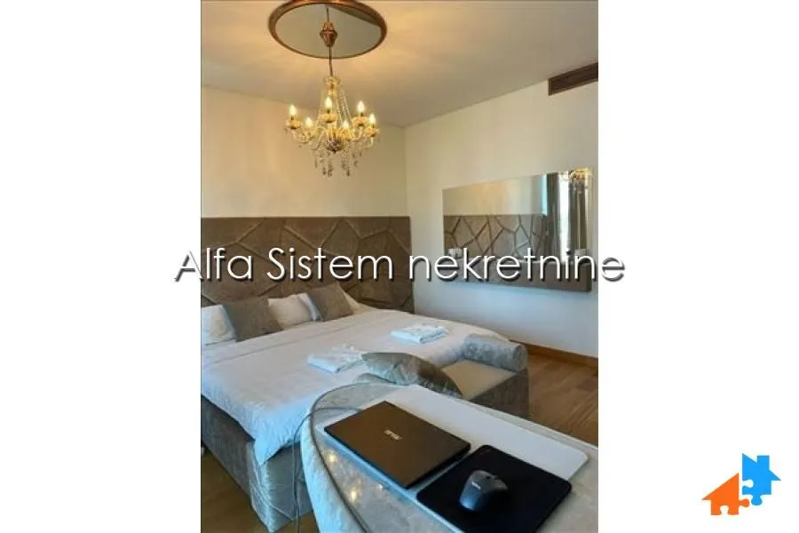 Rent, four bedroom apartment, 147m², Savski Venac, Beograd