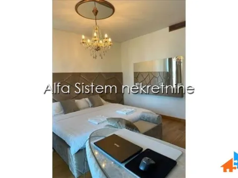 Izdavanje, četvorosoban stan, 147m², Savski Venac, Beograd - image 11