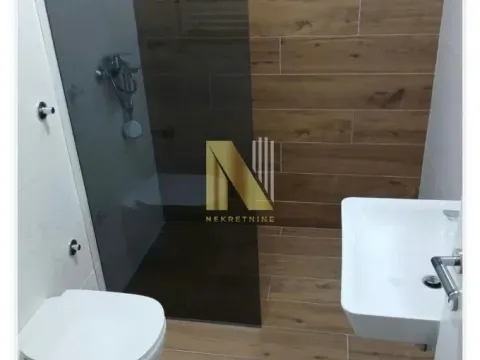 Rent, office space, 42m², Detelinara, Novi Sad Sve Podlokacije - image 8