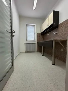 Rent, office space, 300m², Centar, Novi Sad - image 14