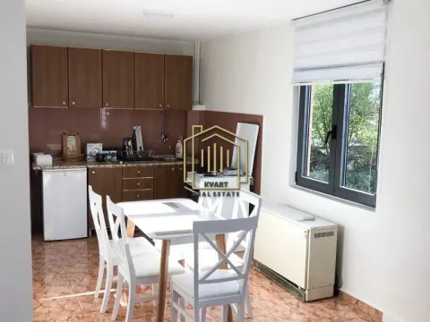 Izdavanje, dvosoban stan, 72m², Momišići, Podgorica - image 2
