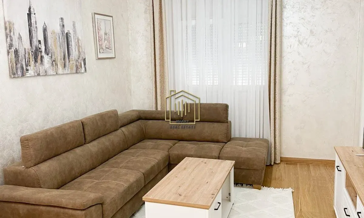 Izdavanje, jednosoban stan, 48m², City Kvart, Podgorica