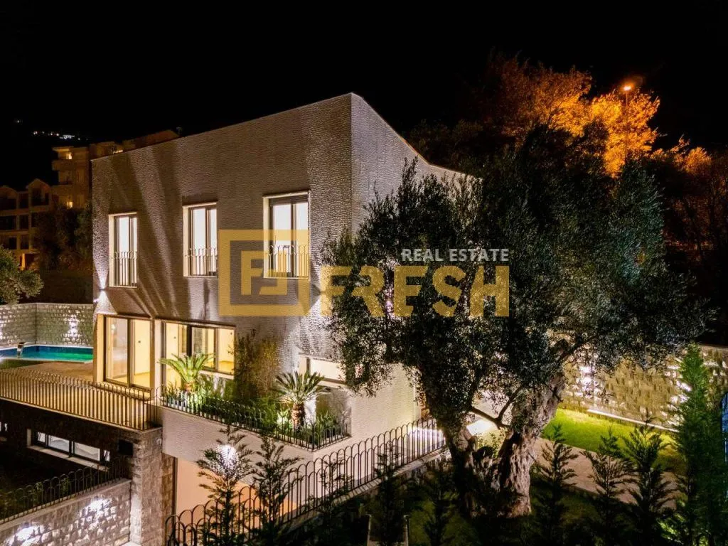 Sale, house, 240m², Budva, Crna Gora