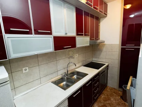 Rent, two bedroom apartment, 60m², Blok 9, Podgorica - image 2