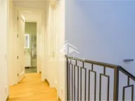 Izdavanje, stan, 188m², Kalenić Pijaca, Vračar Sve Podlokacije - image 29