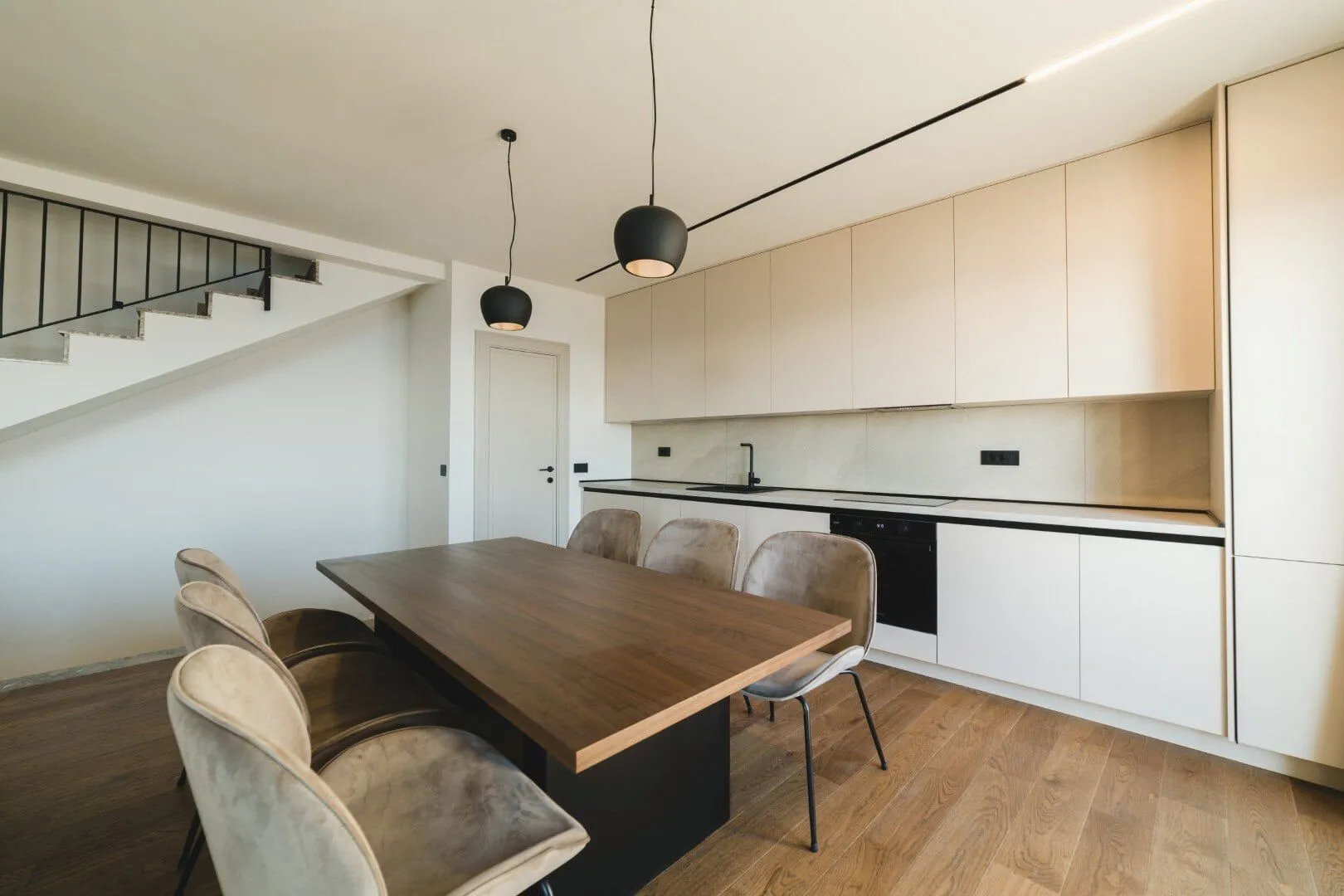 Prodaja, kuća, 197m², Reževići, Budva
