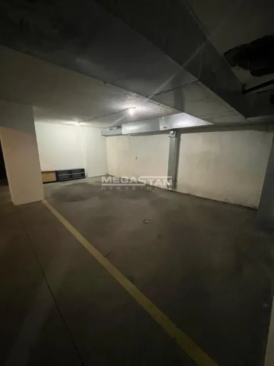 Rent, parking/garage, 24m², Vukov Spomenik, Zvezdara Sve Podlokacije