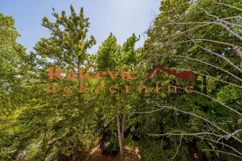 Prodaja, četvorosoban stan, 108m², Rakovica, Beograd - image 11