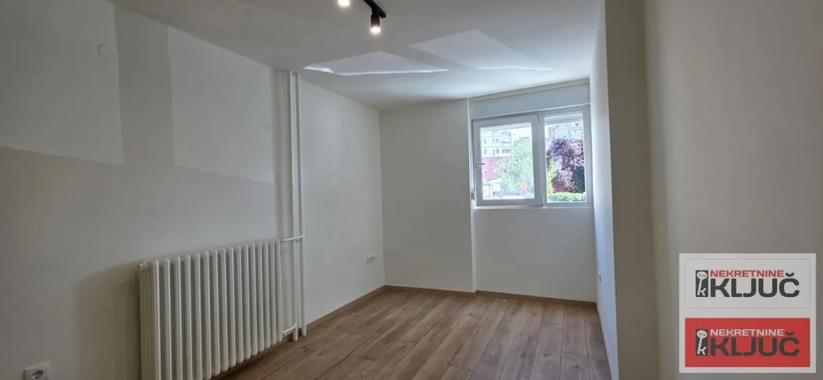 Prodaja, jednosoban stan, 37m², Sajmište, Novi Sad