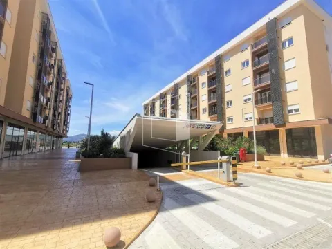 Izdavanje,  parking/garaža, 13m2, New City, Podgorica