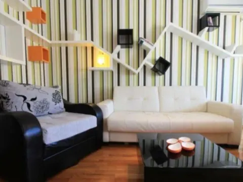 Stan na dan, garsonjera, 38m2, Centar, Budva
