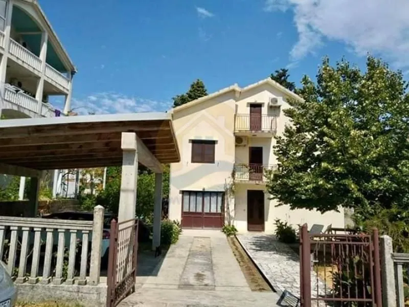 Prodaja, kuća, 249m², Stoliv, Kotor