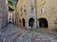 Prodaja, dvosoban stan, 78m², Stari Grad Kotor, Kotor - image 12