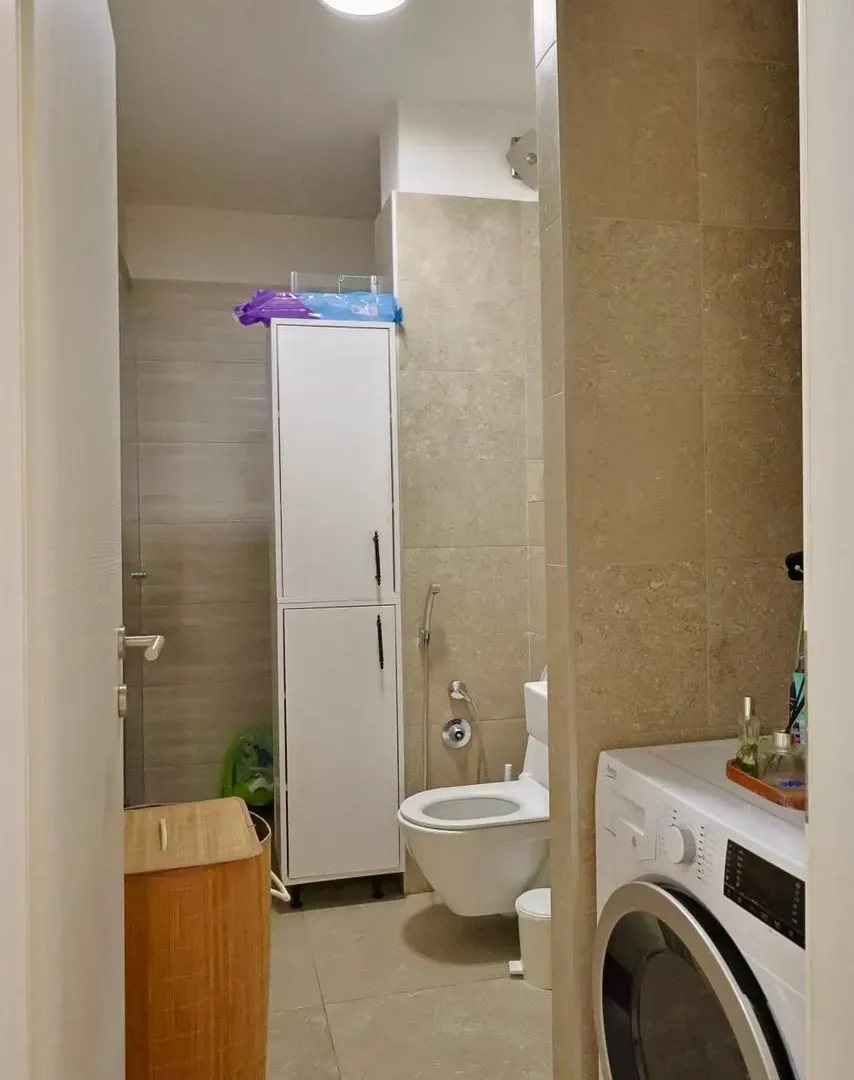 Prodaja, dvosoban stan, 106m², Dobrota, Kotor