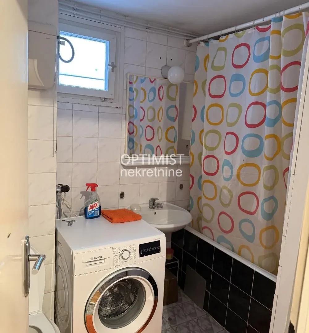 Sale, three bedroom apartment, 72m², Novi Beograd Blok 63, Novi Beograd Sve Podlokacije